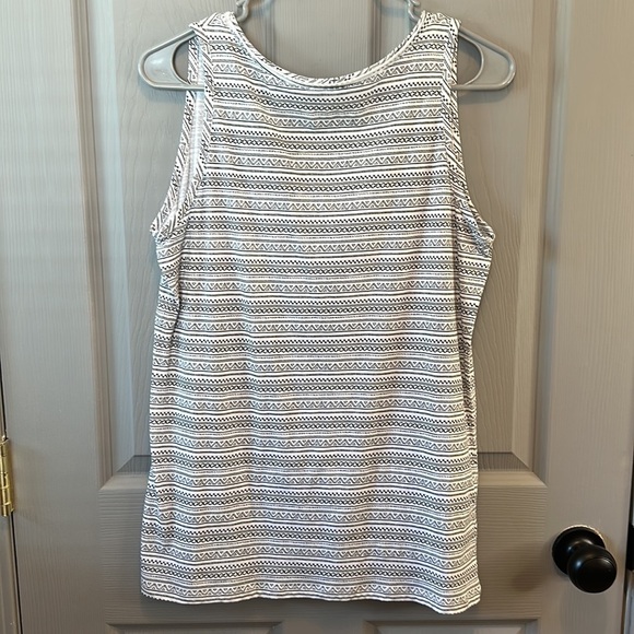 Eddie Bauer Tank - Picture 5 of 5